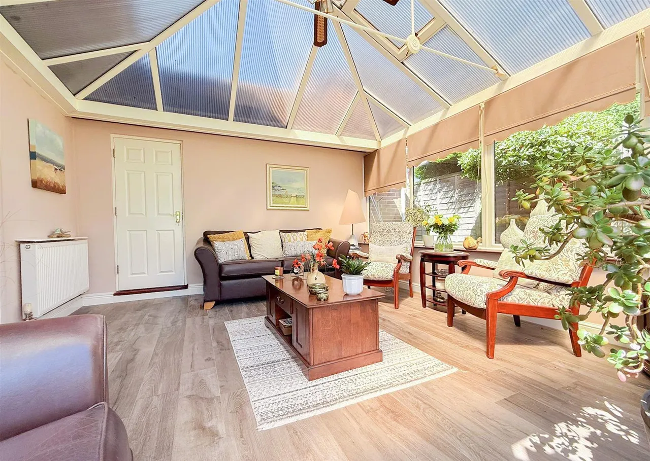 Old Mill Park, Bexhill-On-Sea, TN39 4UD, photo 9
