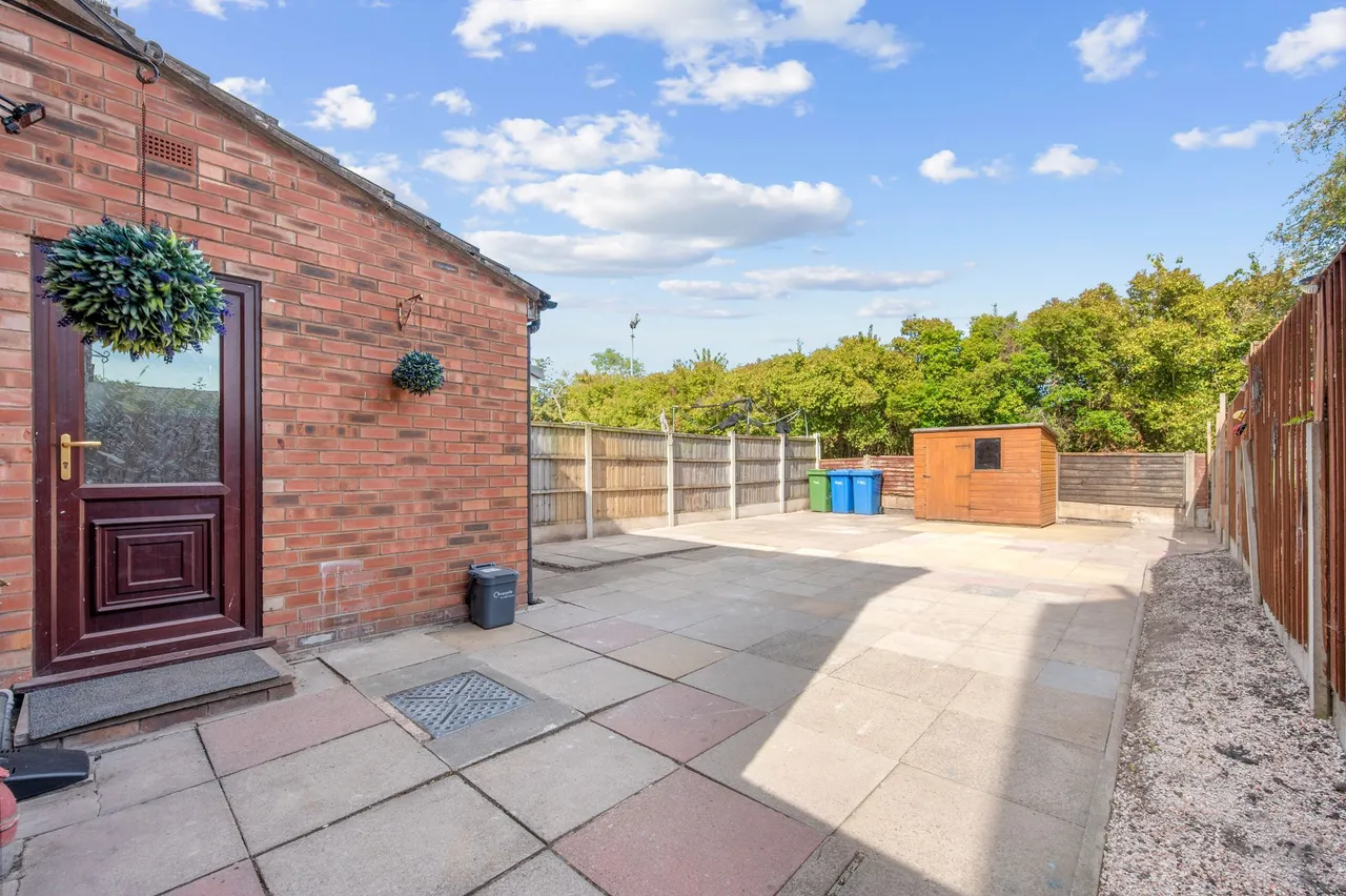 Kings Road, Fearnhead, Warrington, Warrington, WA2 0BG, photo 25