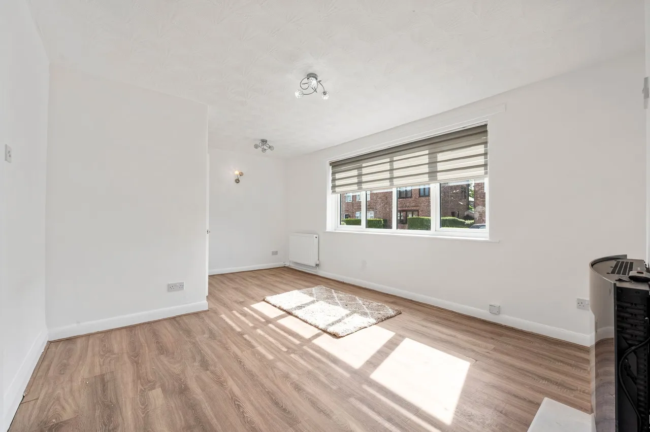 Kings Road, Fearnhead, Warrington, Warrington, WA2 0BG, photo 11