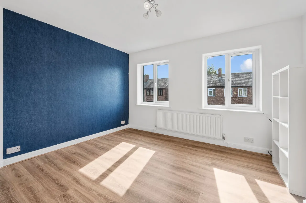 Kings Road, Fearnhead, Warrington, Warrington, WA2 0BG, photo 17