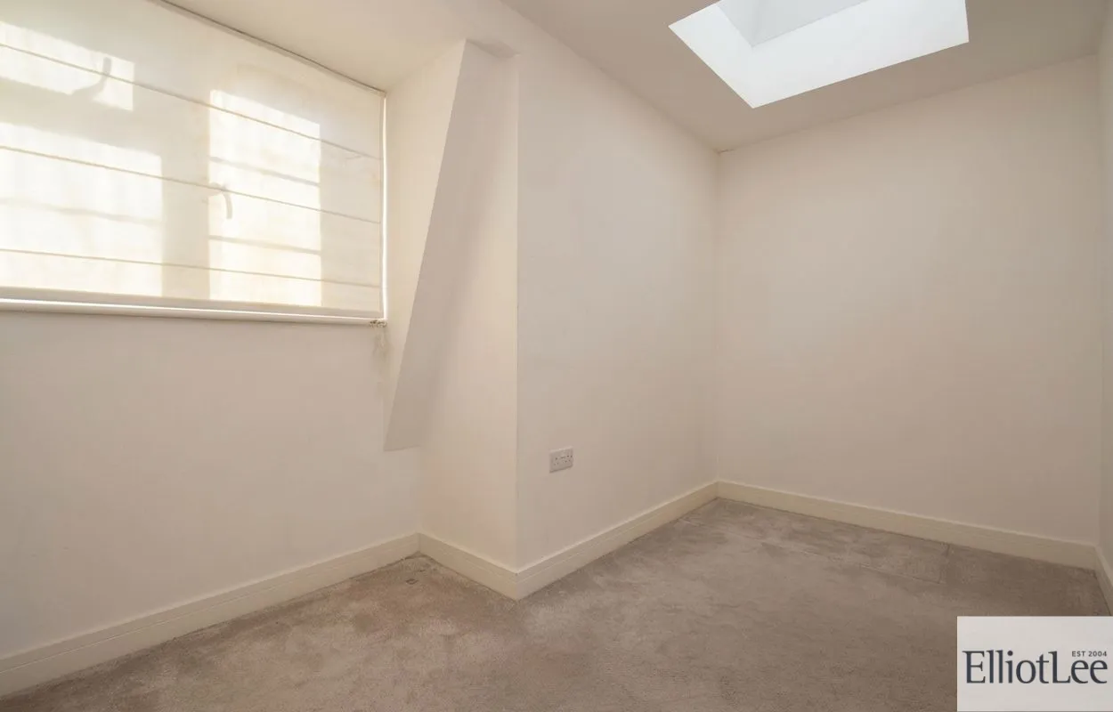 Sutherland Road, W13, photo 9