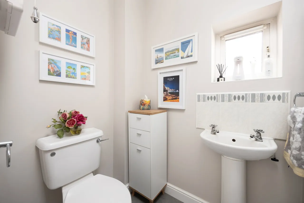 Teasel Close, Devizes, SN10, photo 11