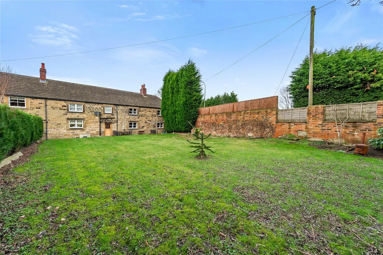Doncaster Road, Foulby, photo 24