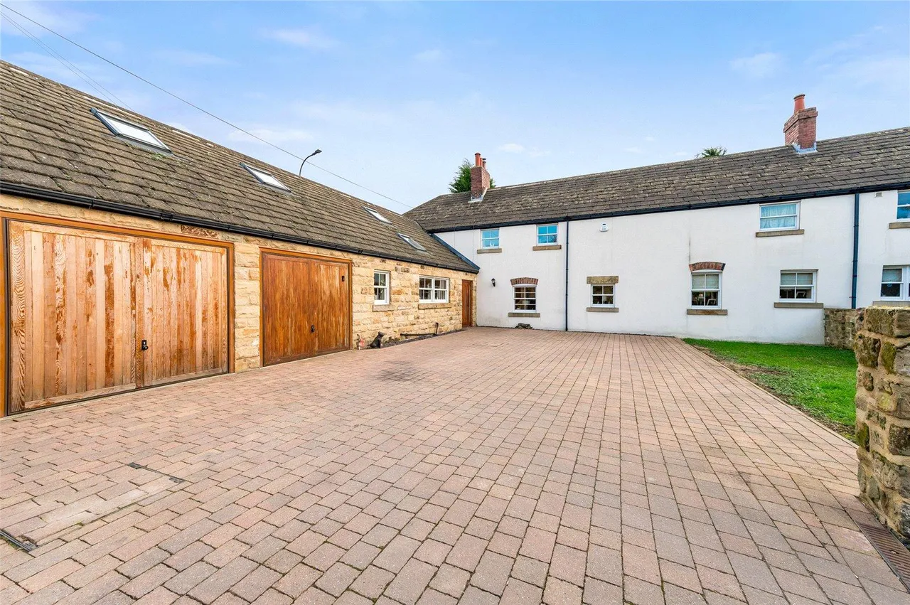 Doncaster Road, Foulby, photo 27