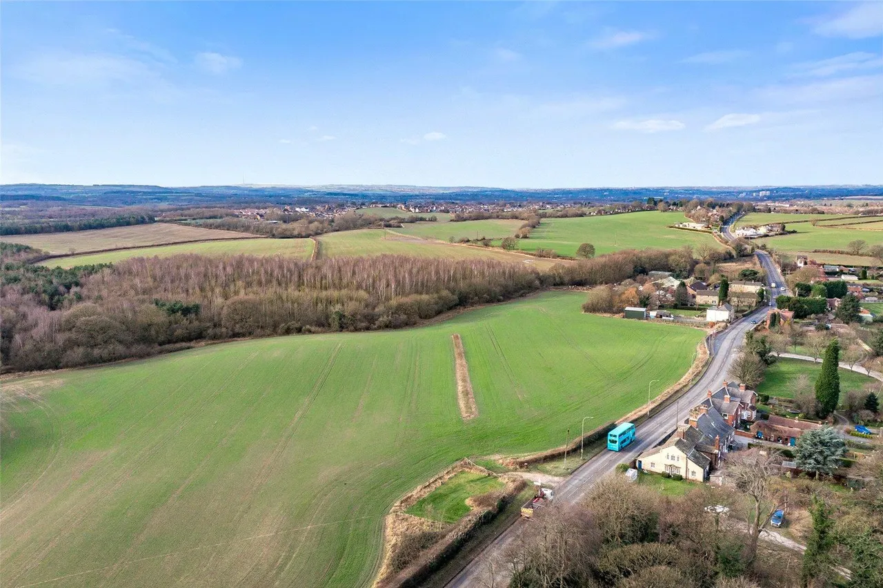 Doncaster Road, Foulby, photo 20