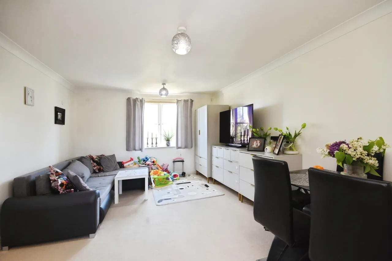 Baden Powell Close, Great Baddow, Chelmsford, Essex, CM2, photo 9