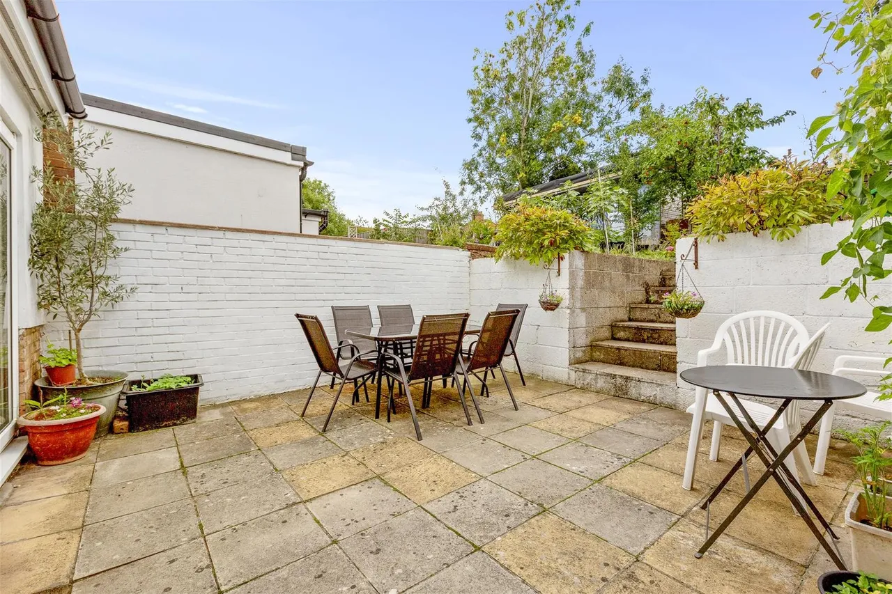 Wendover Street, High Wycombe, HP11, photo 3