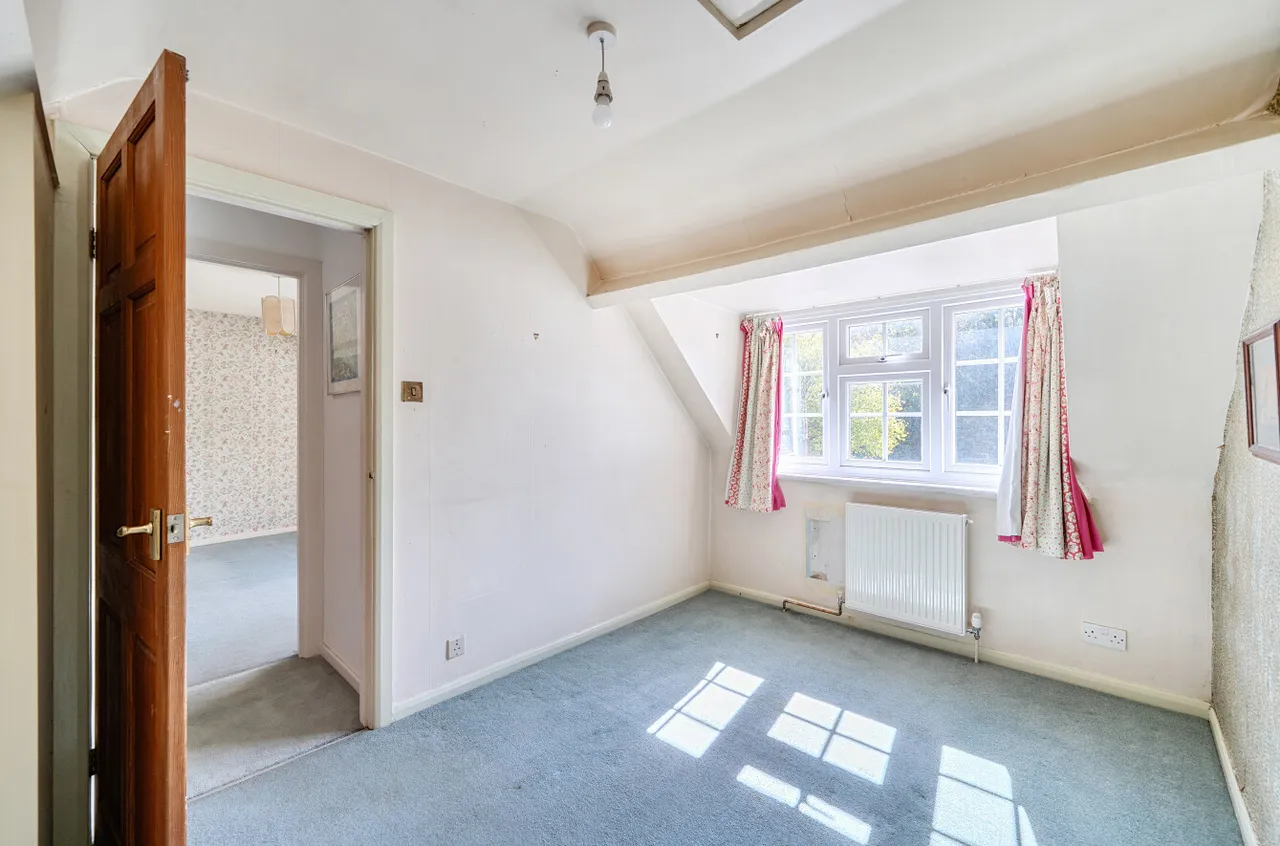 Rydens Road, Walton-On-Thames, KT12, photo 19