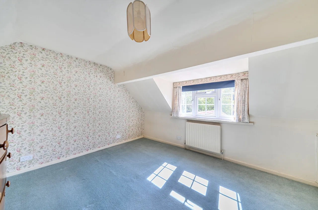 Rydens Road, Walton-On-Thames, KT12, photo 11
