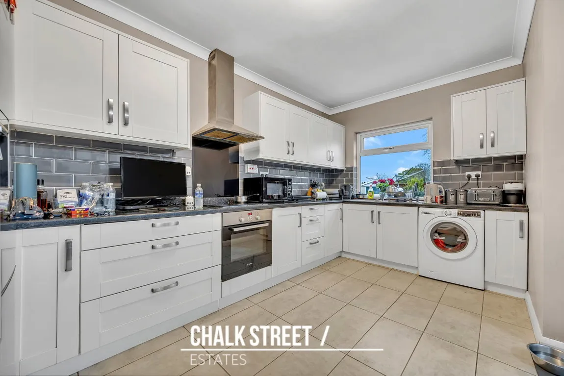 Cecil Avenue, Hornchurch, RM11 2ND, photo 7
