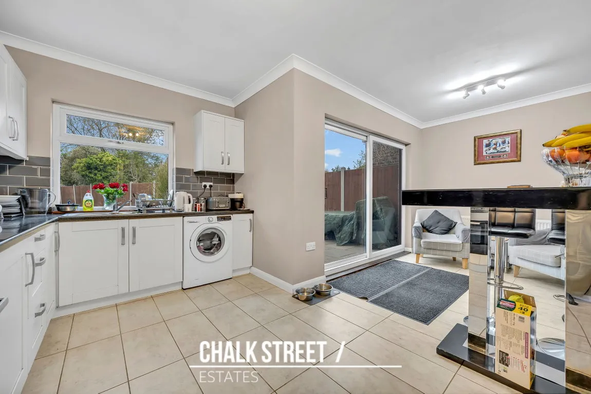 Cecil Avenue, Hornchurch, RM11 2ND, photo 10