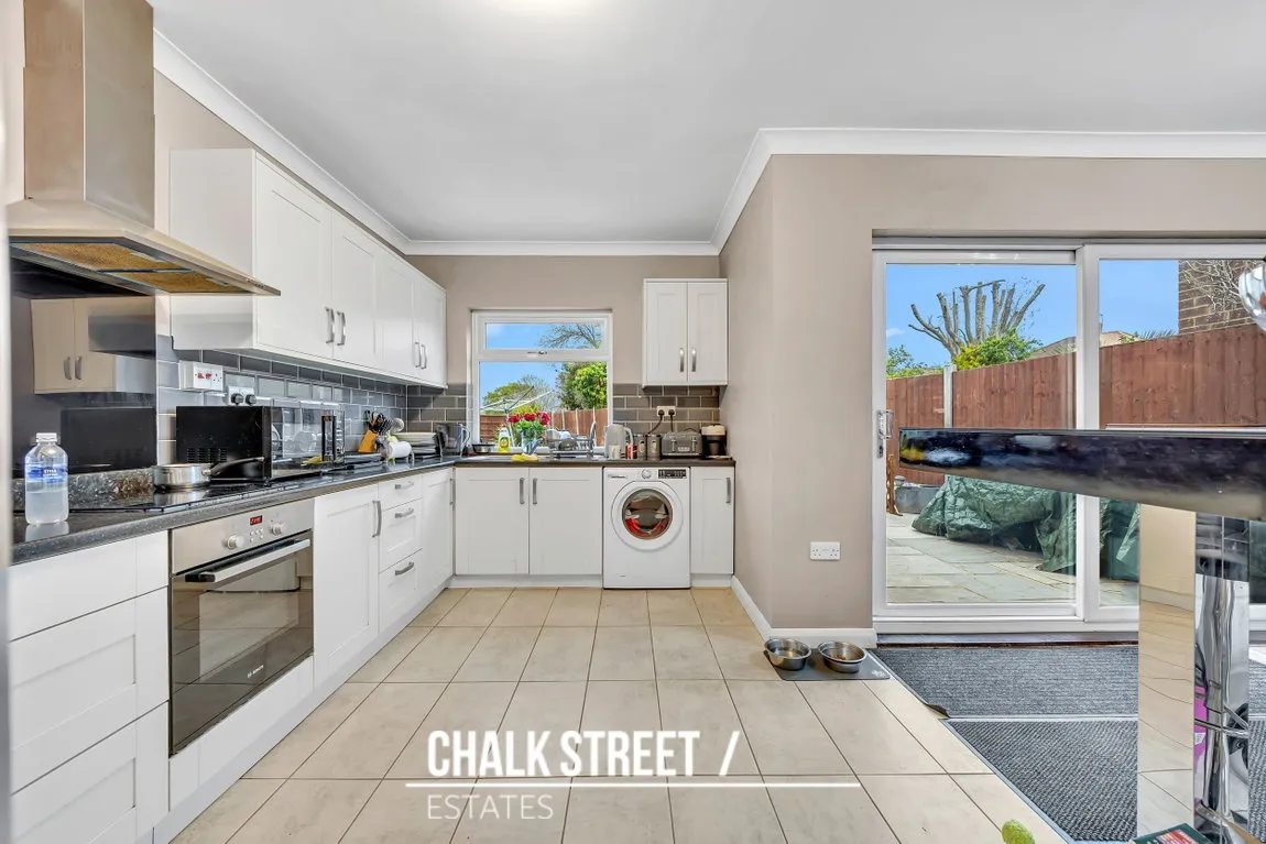 Cecil Avenue, Hornchurch, RM11 2ND, photo 6