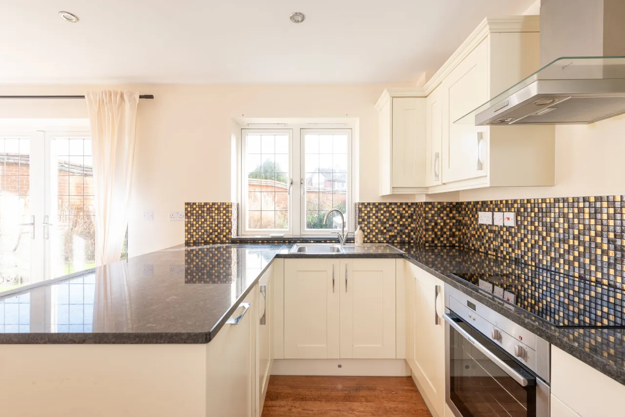 Firs Cottages, The Firs, HP22, photo 6