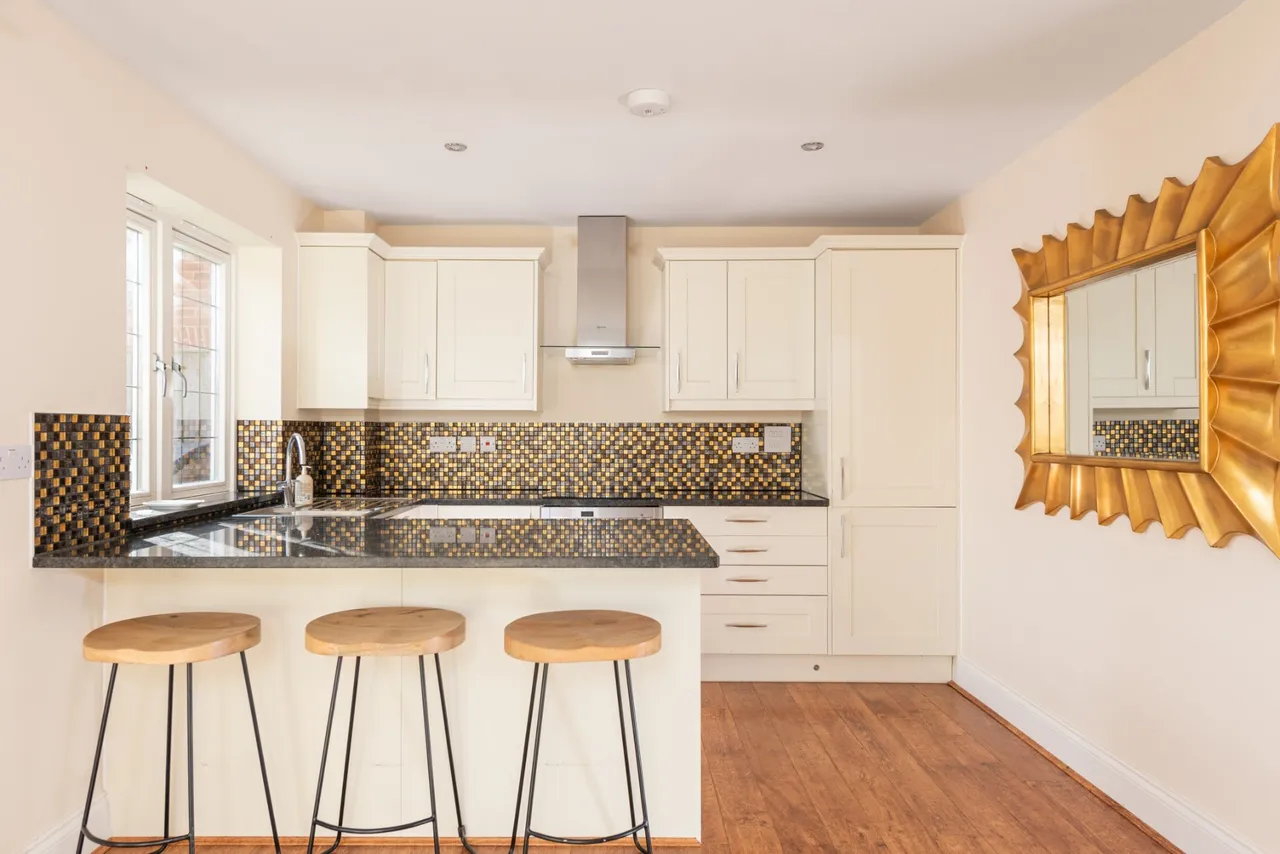 Firs Cottages, The Firs, HP22, photo 12