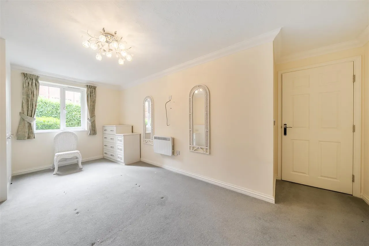 High Street, Rickmansworth, WD3, photo 6