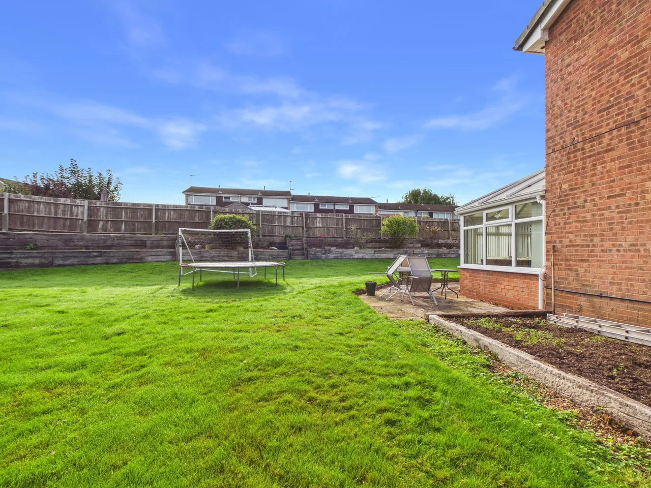 Tanglewood Close, Shifnal, TF11, photo 31