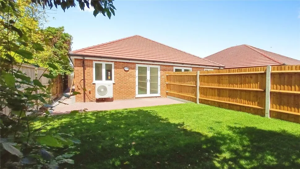 Chuzzlewit Close, Shorne, DA12, photo 10