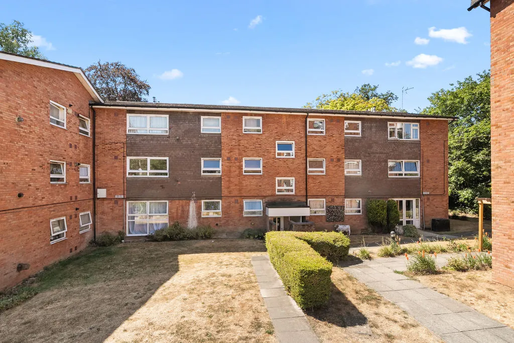 Addlestone Park, Addlestone KT15 1RY, photo 11