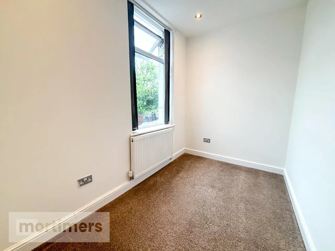 Kirby Road, Blackburn, BB2, photo 13
