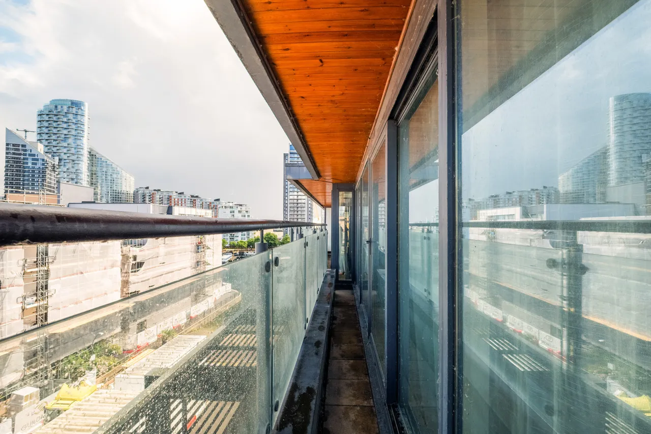 Boardwalk Place, London, E14, photo 11