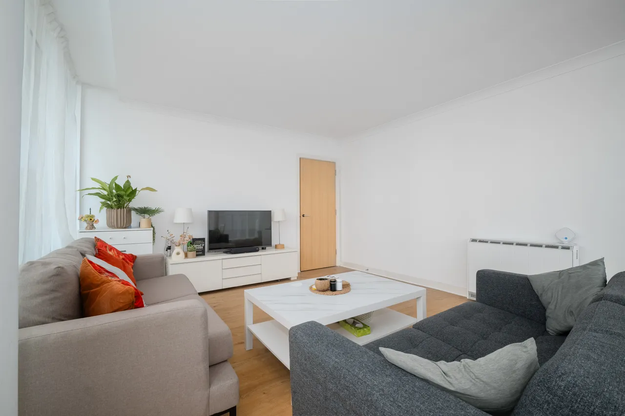 Boardwalk Place, London, E14, photo 9