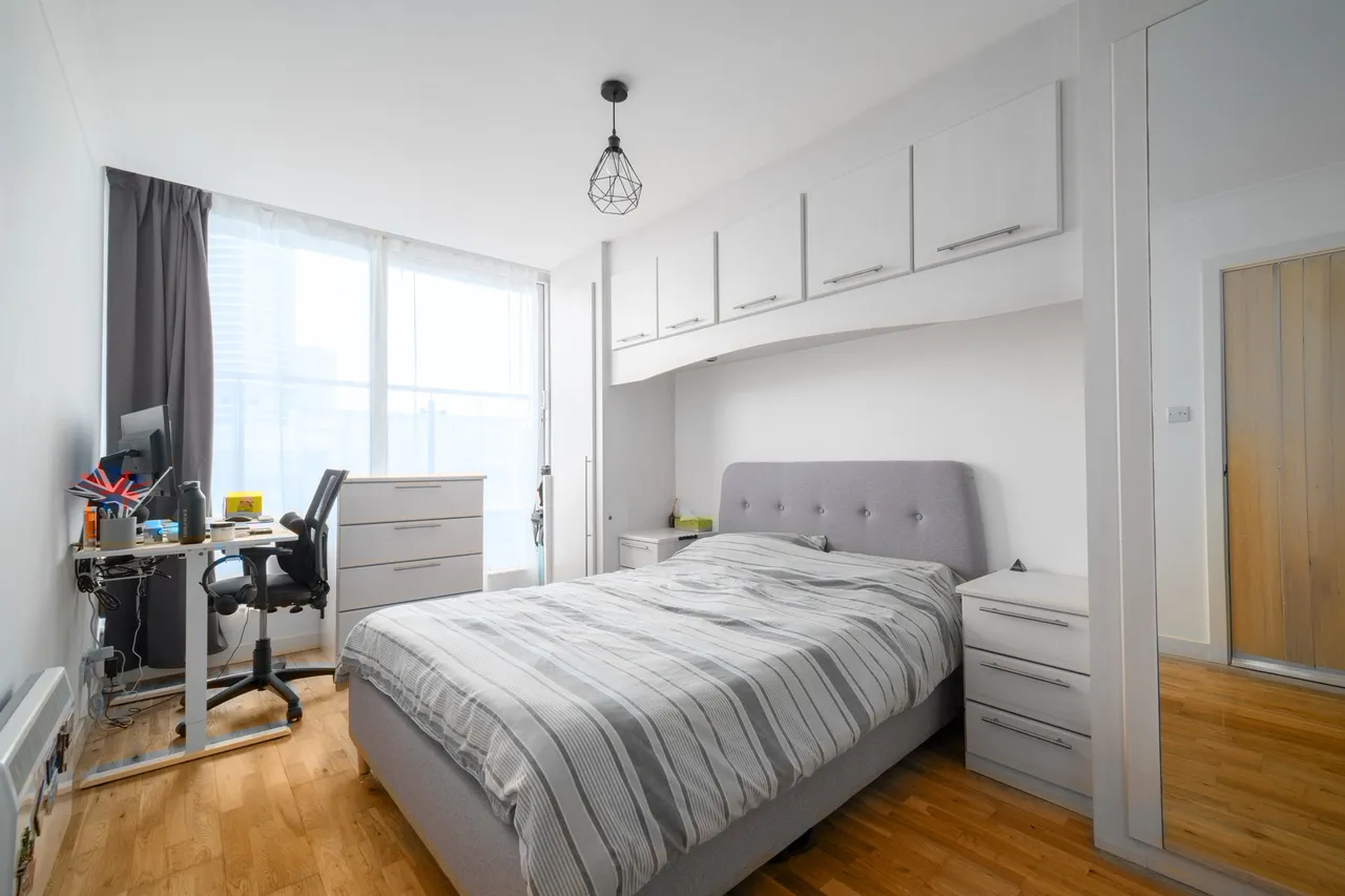Boardwalk Place, London, E14, photo 8