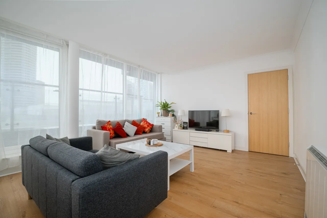 Boardwalk Place, London, E14, photo 4
