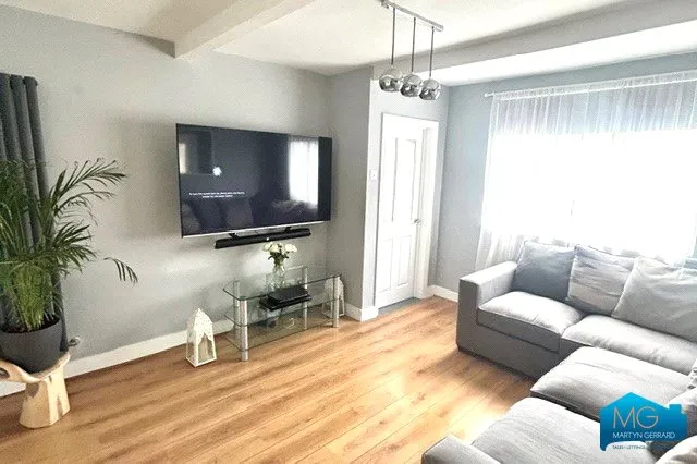 Woodhouse Road, London, N12, photo 3