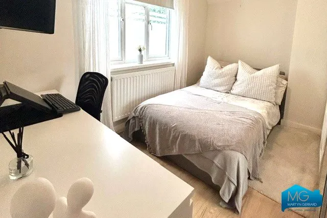 Woodhouse Road, London, N12, photo 9