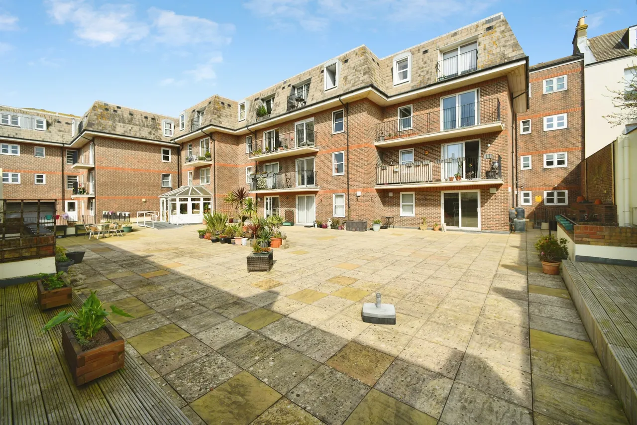 Eastern Road, Brighton, BN2, photo 15