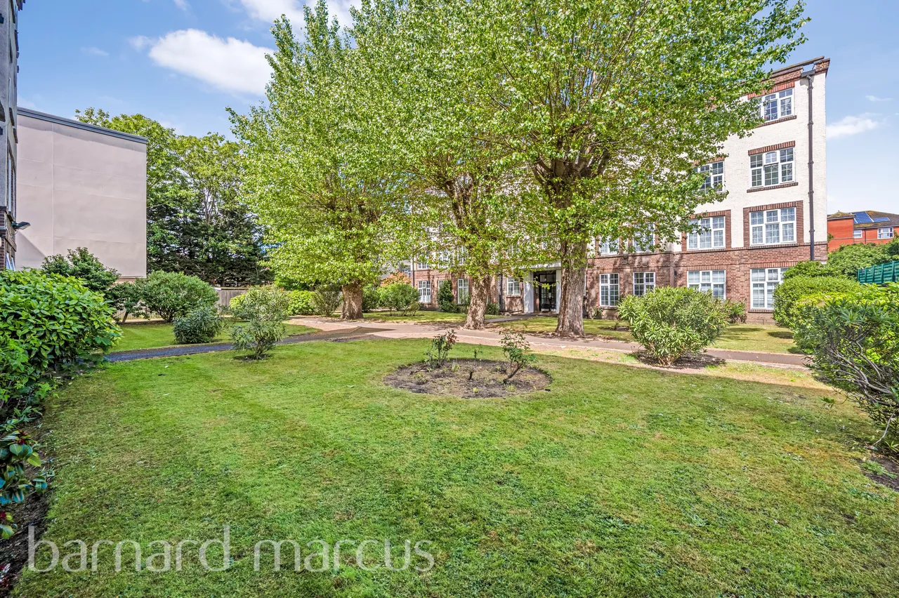 flat to rent — St. James's Road, CROYDON