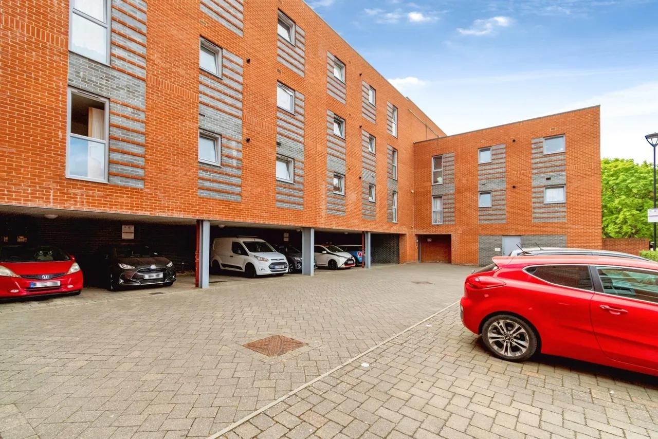 Meridian Way, Southampton, SO14, photo 14