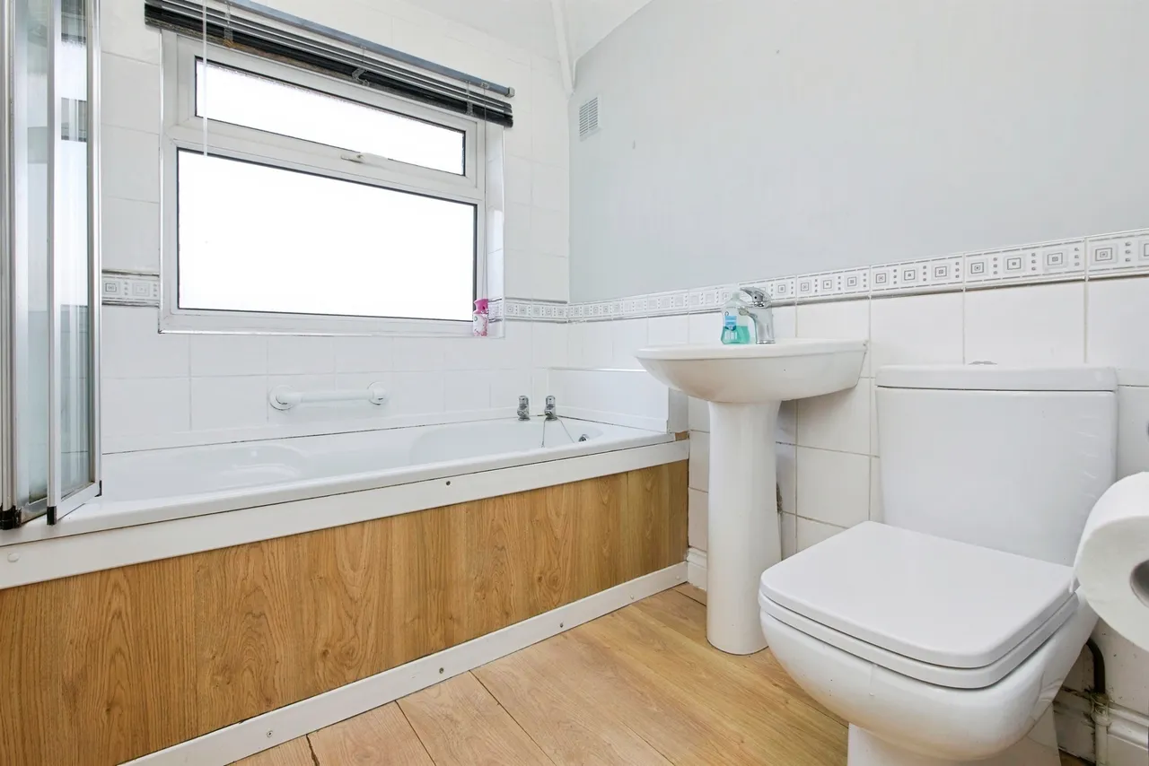 Beacon Road, Rolleston-On-Dove, DE13, photo 15