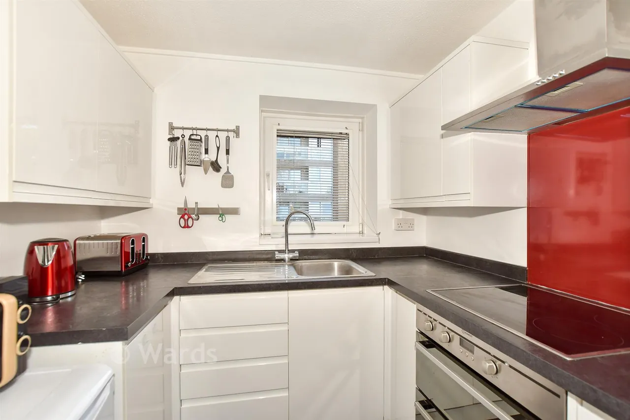 Sandgate Road, Folkestone, CT20, photo 2