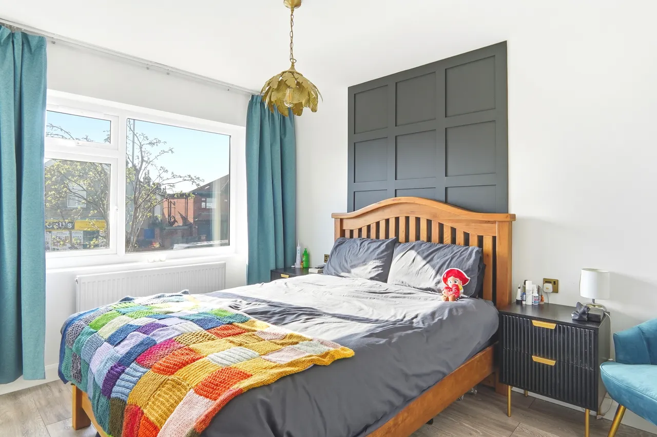 Leeds & Bradford Road, Leeds, LS13, photo 10