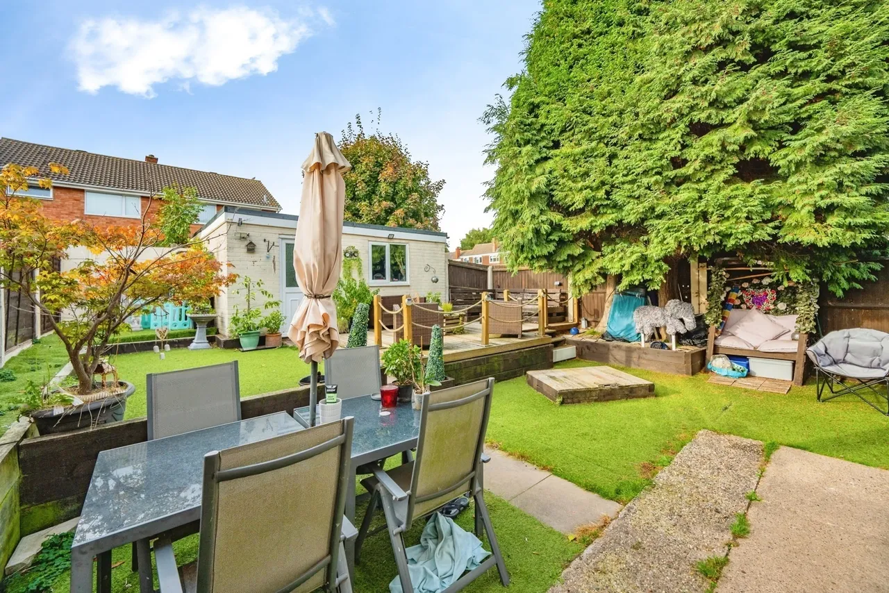 Collett, Tamworth, B77, photo 4