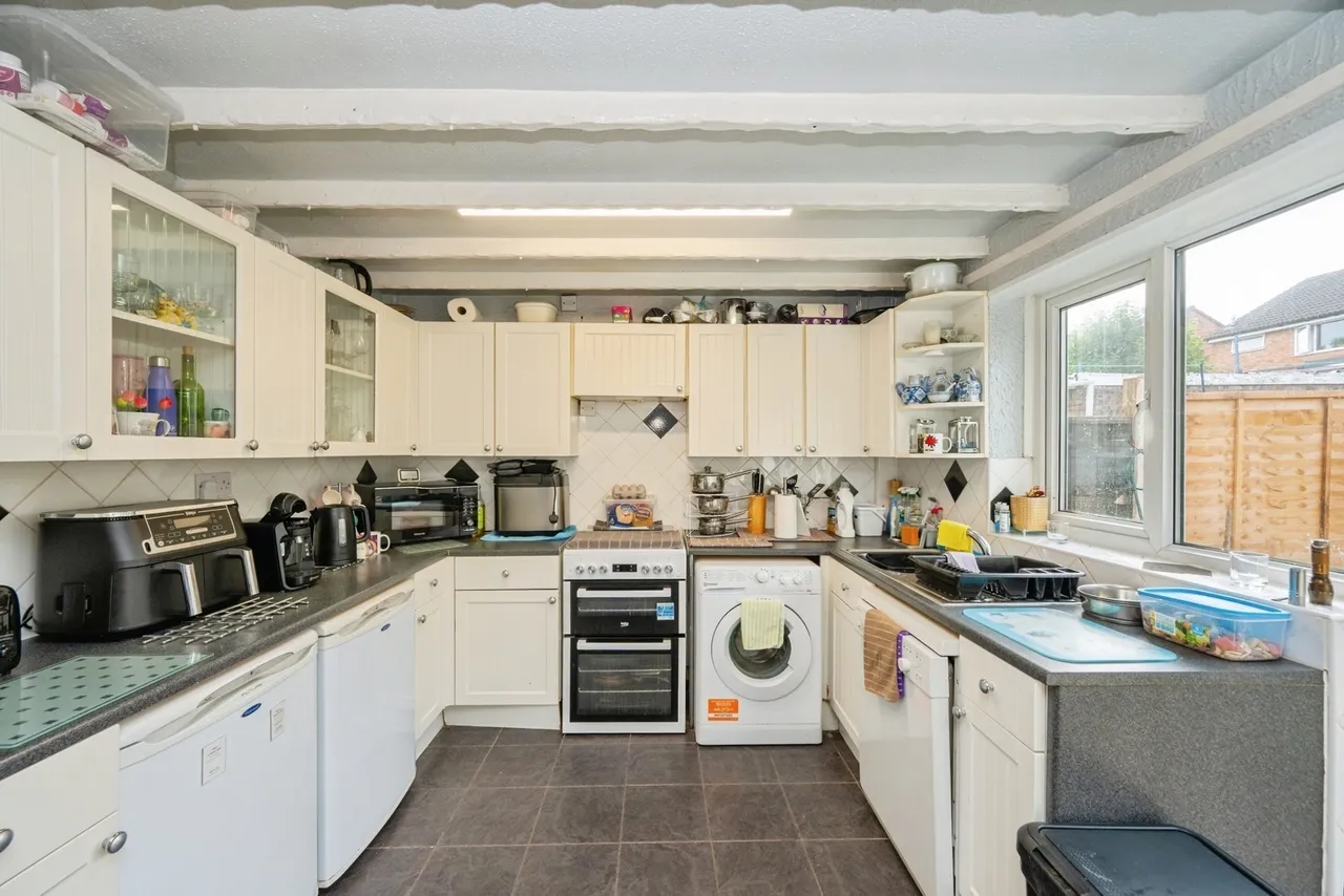 Collett, Tamworth, B77, photo 3