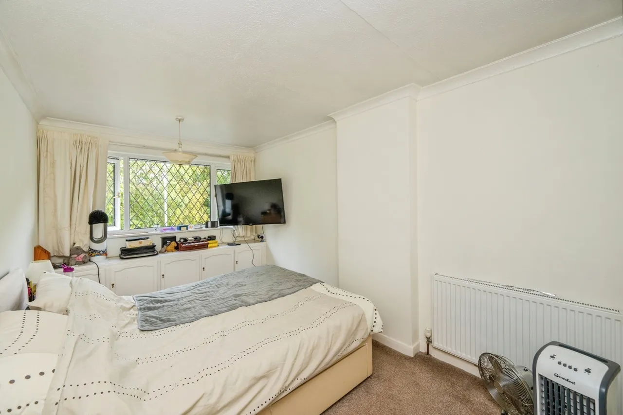 Collett, Tamworth, B77, photo 6
