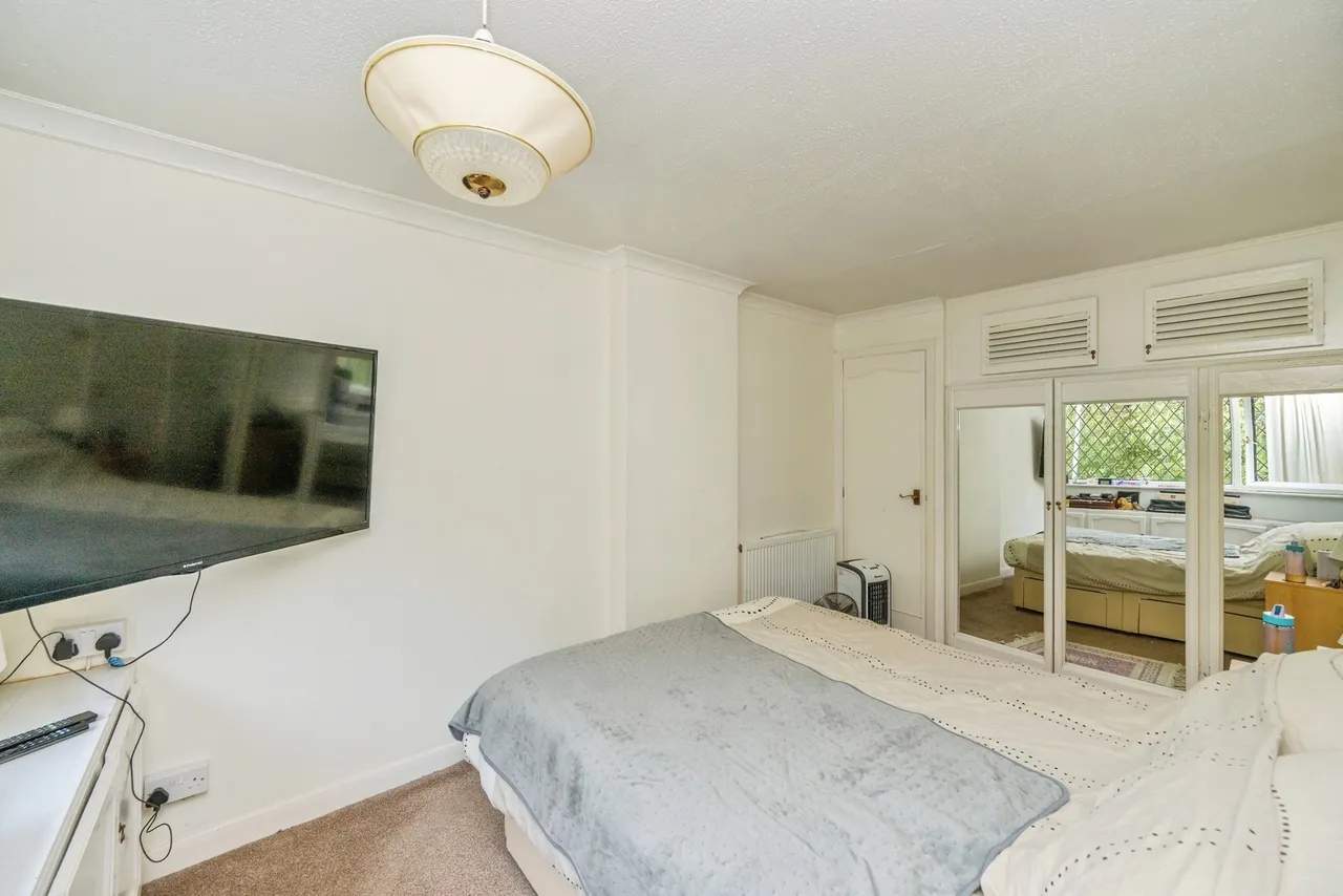 Collett, Tamworth, B77, photo 14