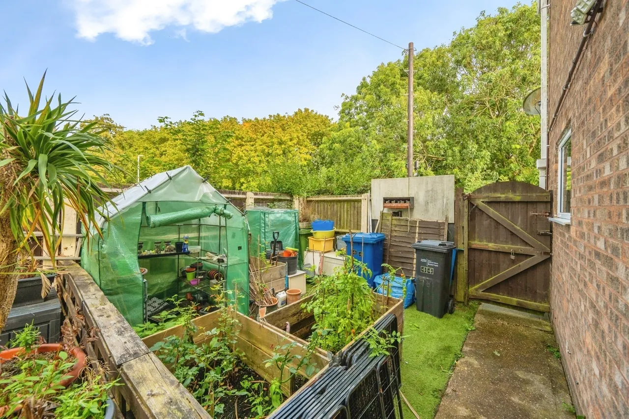 Collett, Tamworth, B77, photo 8