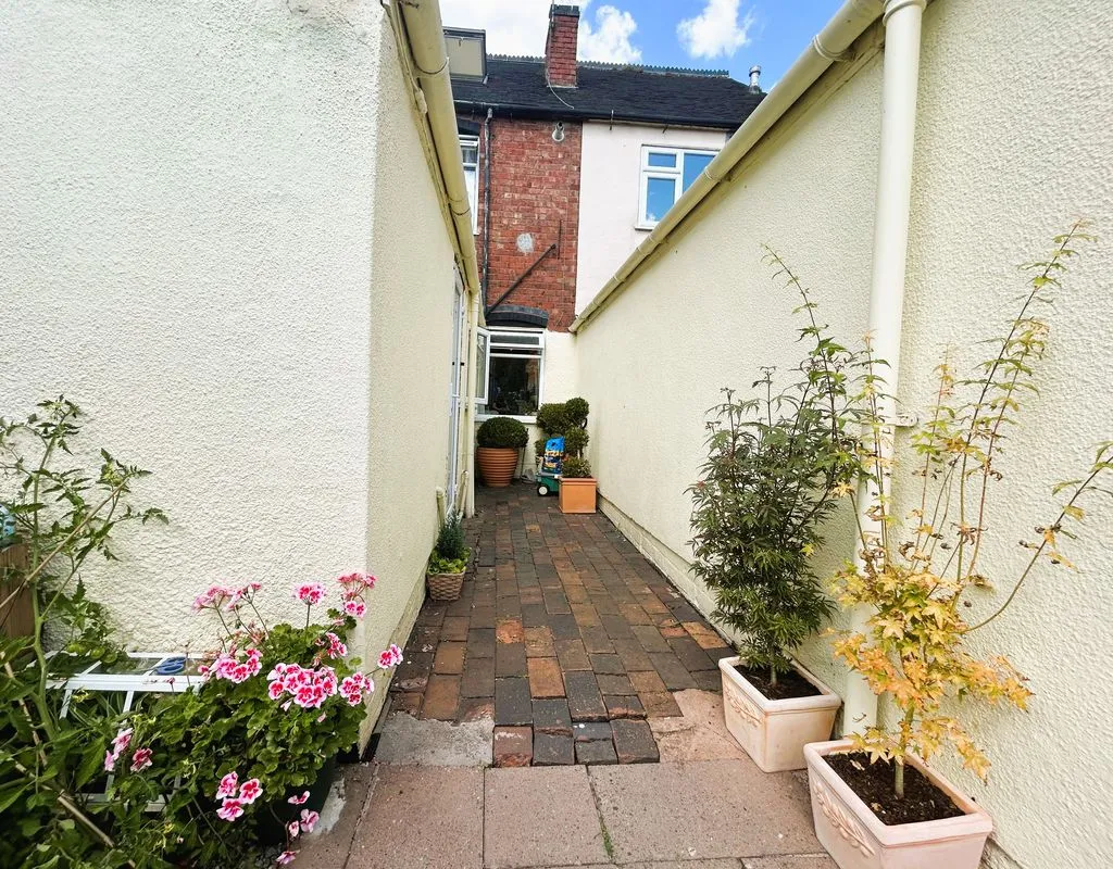 Albutts Road, Brownhills, WS8, photo 9