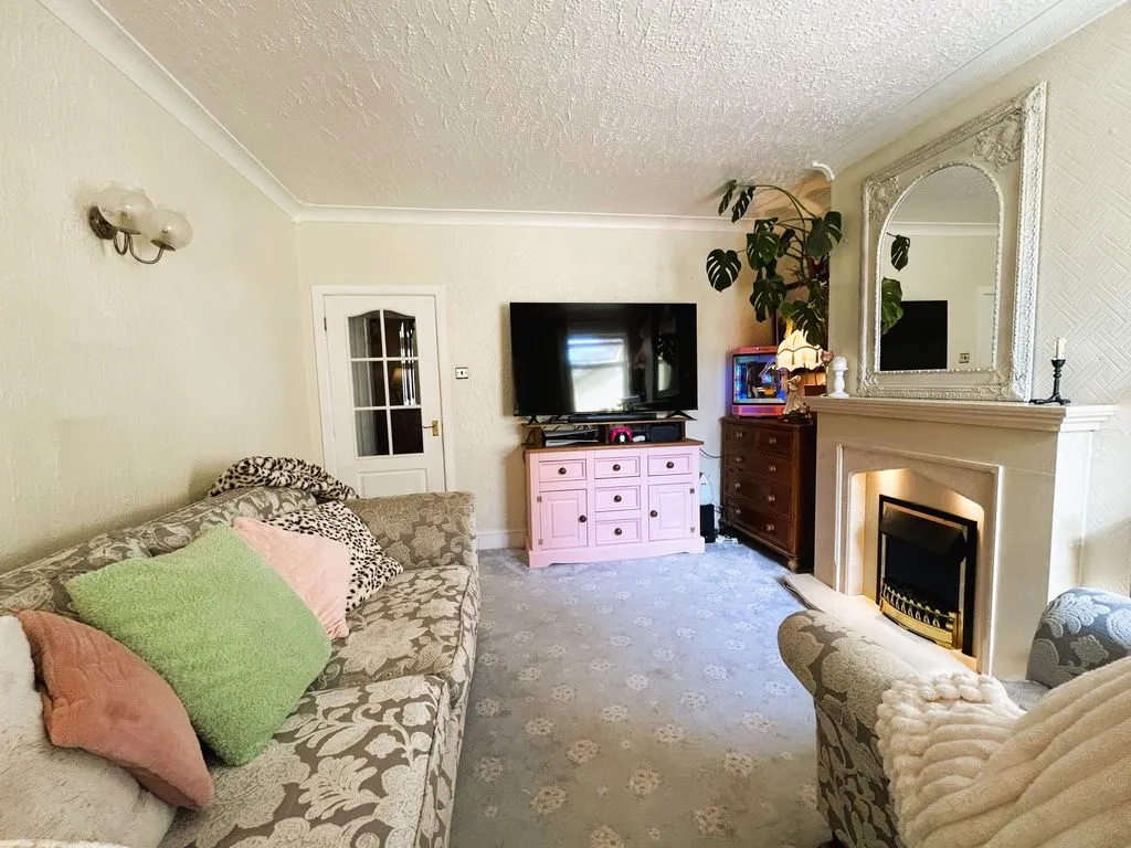 Albutts Road, Brownhills, WS8, photo 13