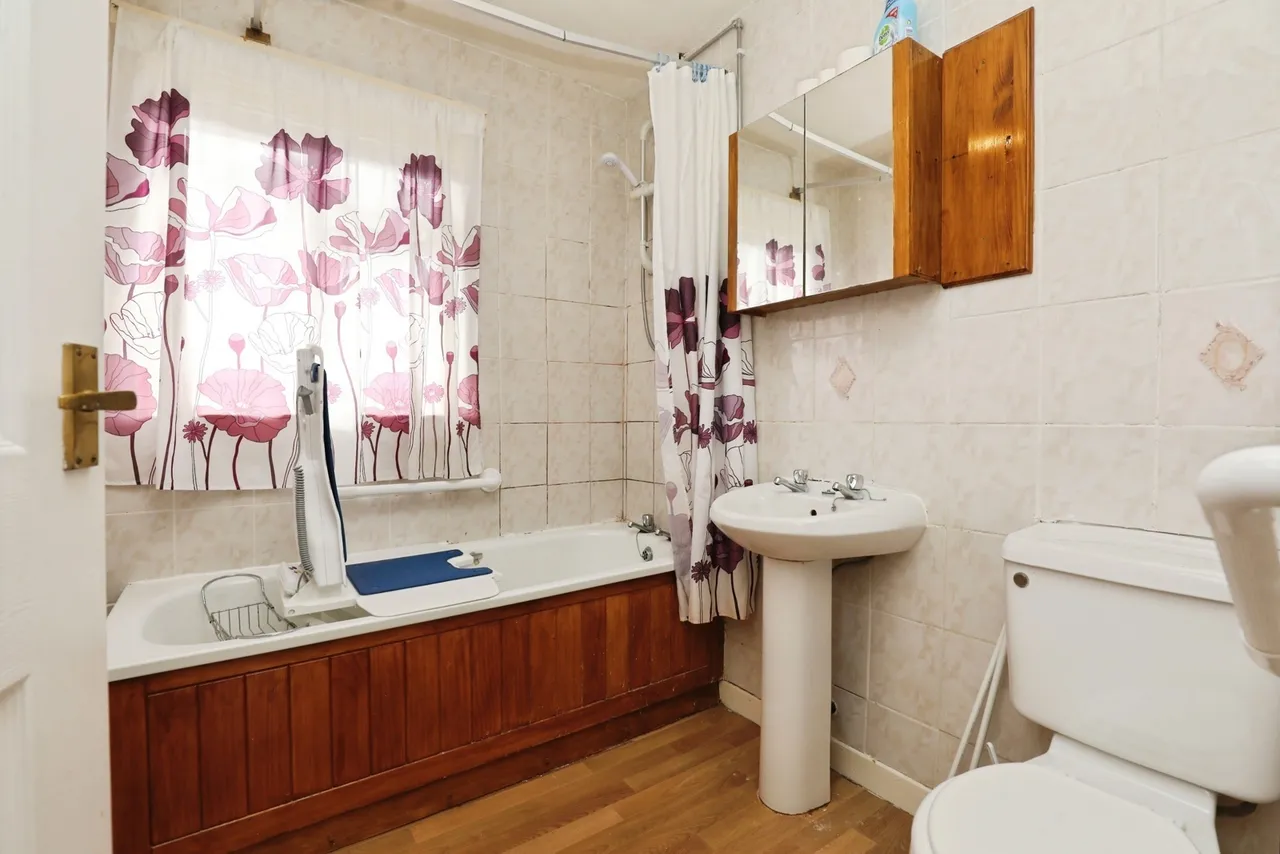 Underwood Lane, Crewe, Cheshire, CW1, photo 15