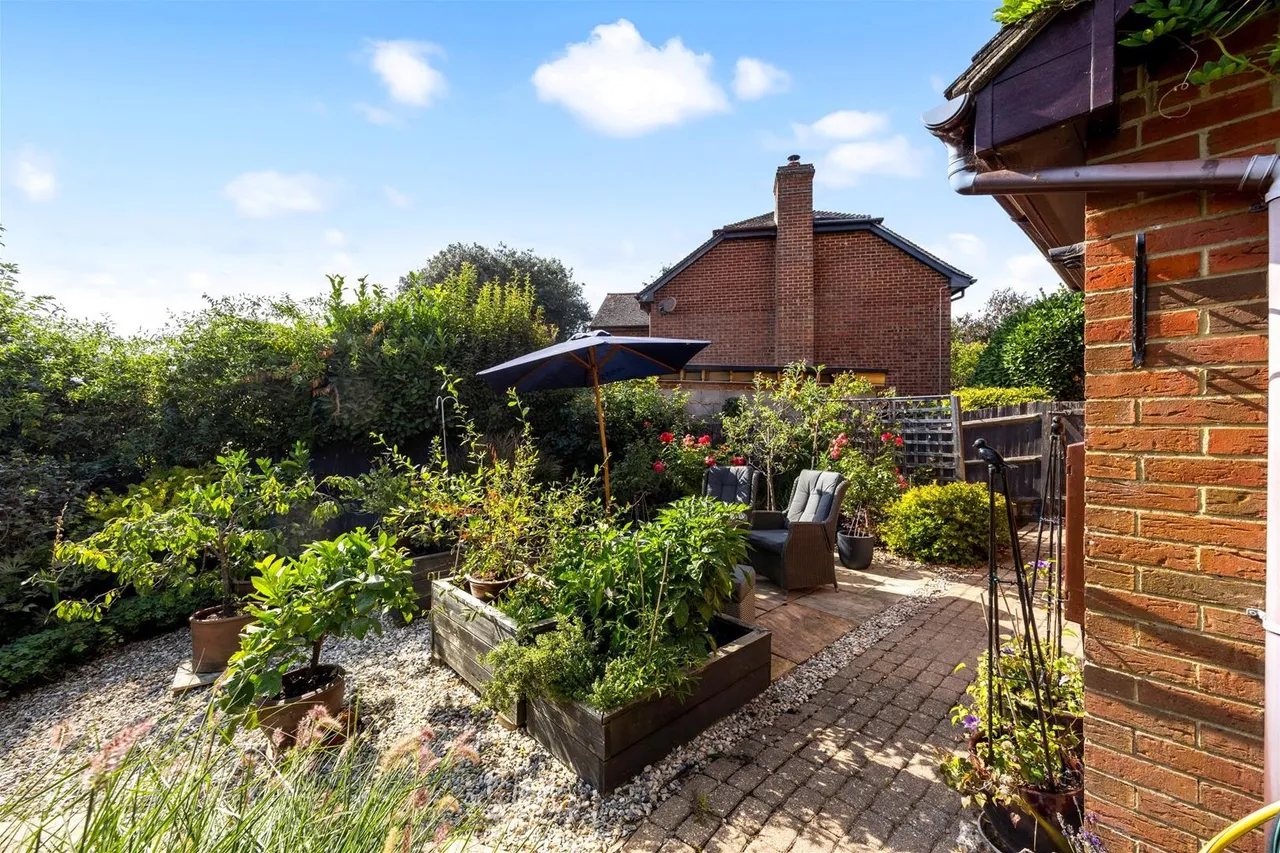 Cherry Gardens, High Salvington, Worthing, photo 32