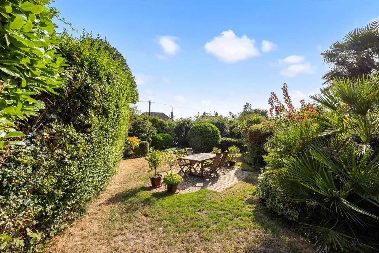 Cherry Gardens, High Salvington, Worthing, photo 33