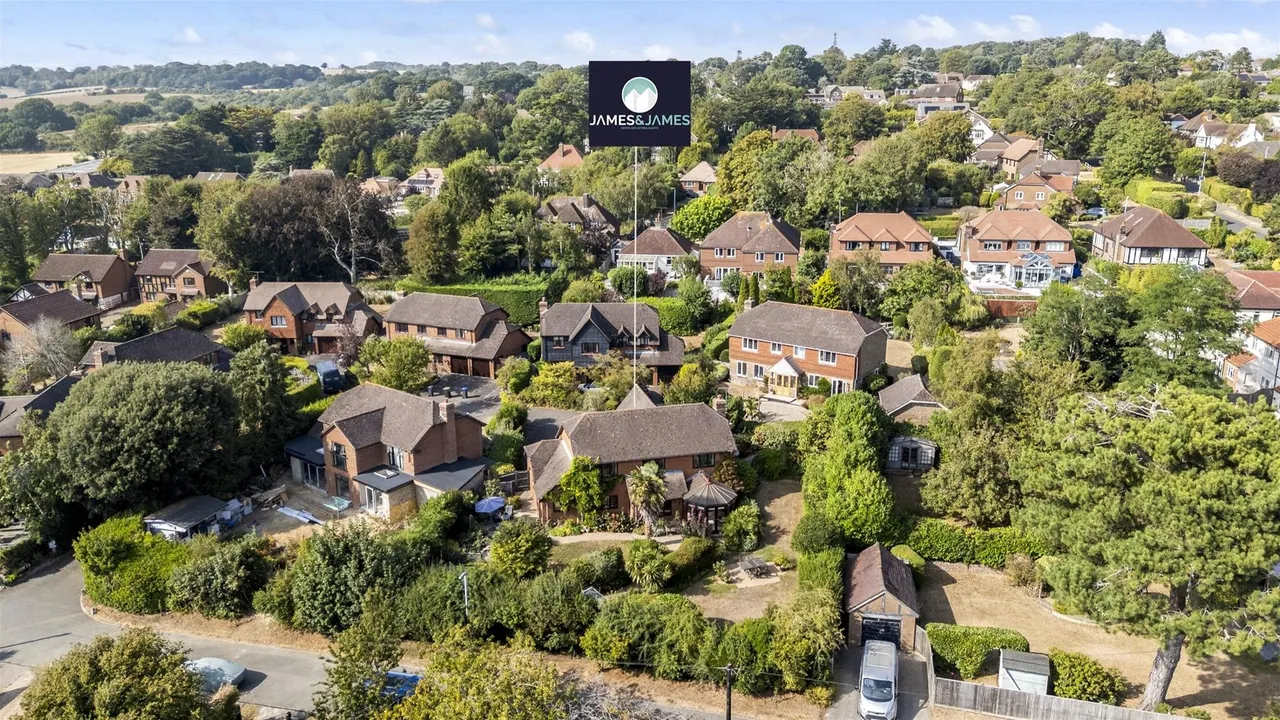 Cherry Gardens, High Salvington, Worthing, photo 27