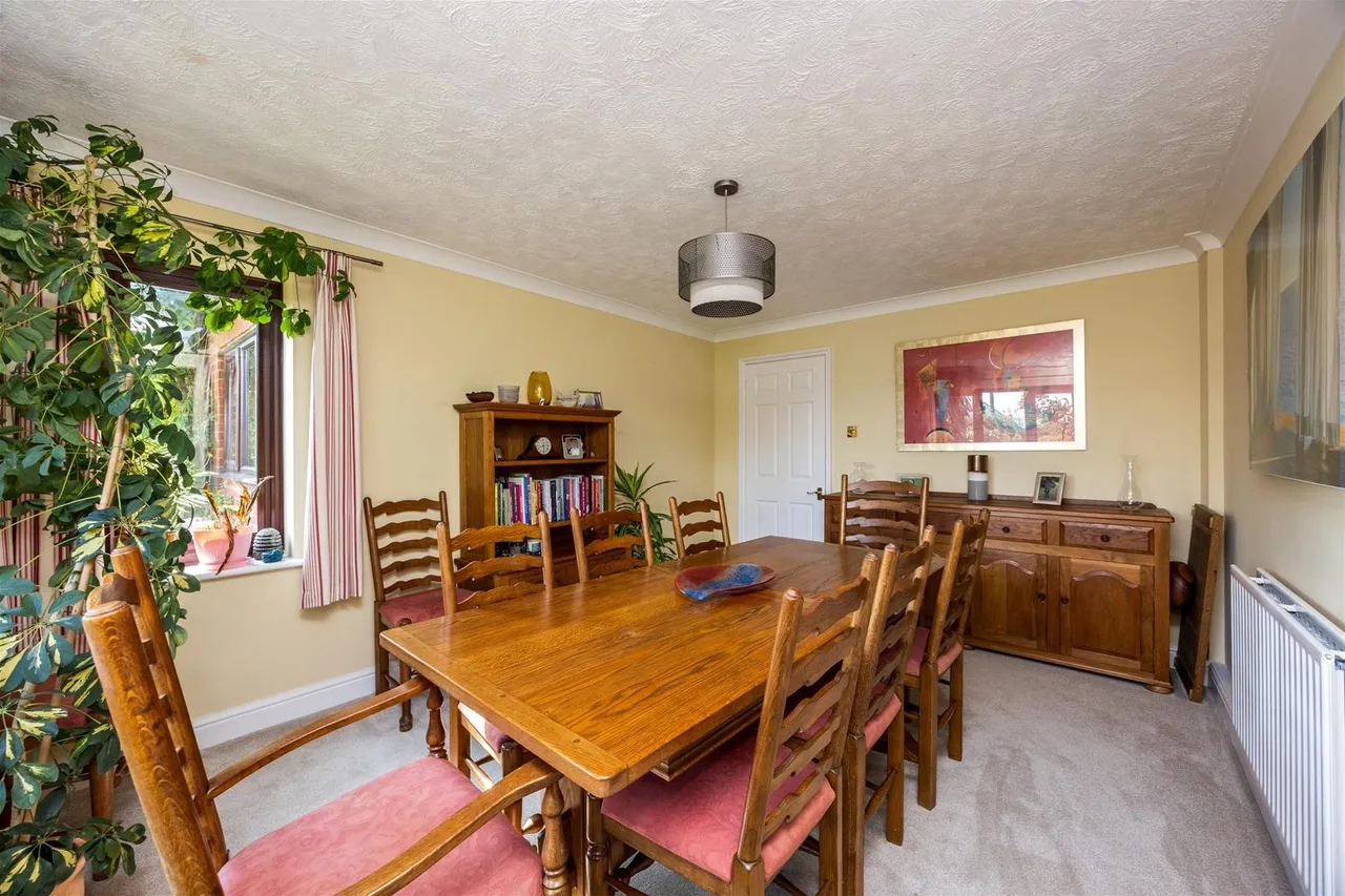 Cherry Gardens, High Salvington, Worthing, photo 4