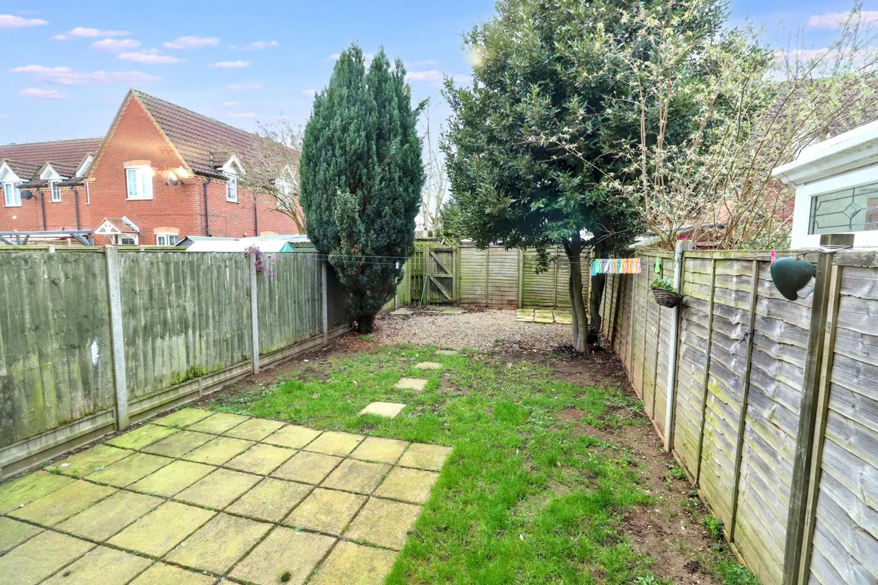 Jasmine Court, Spalding, PE11, photo 7