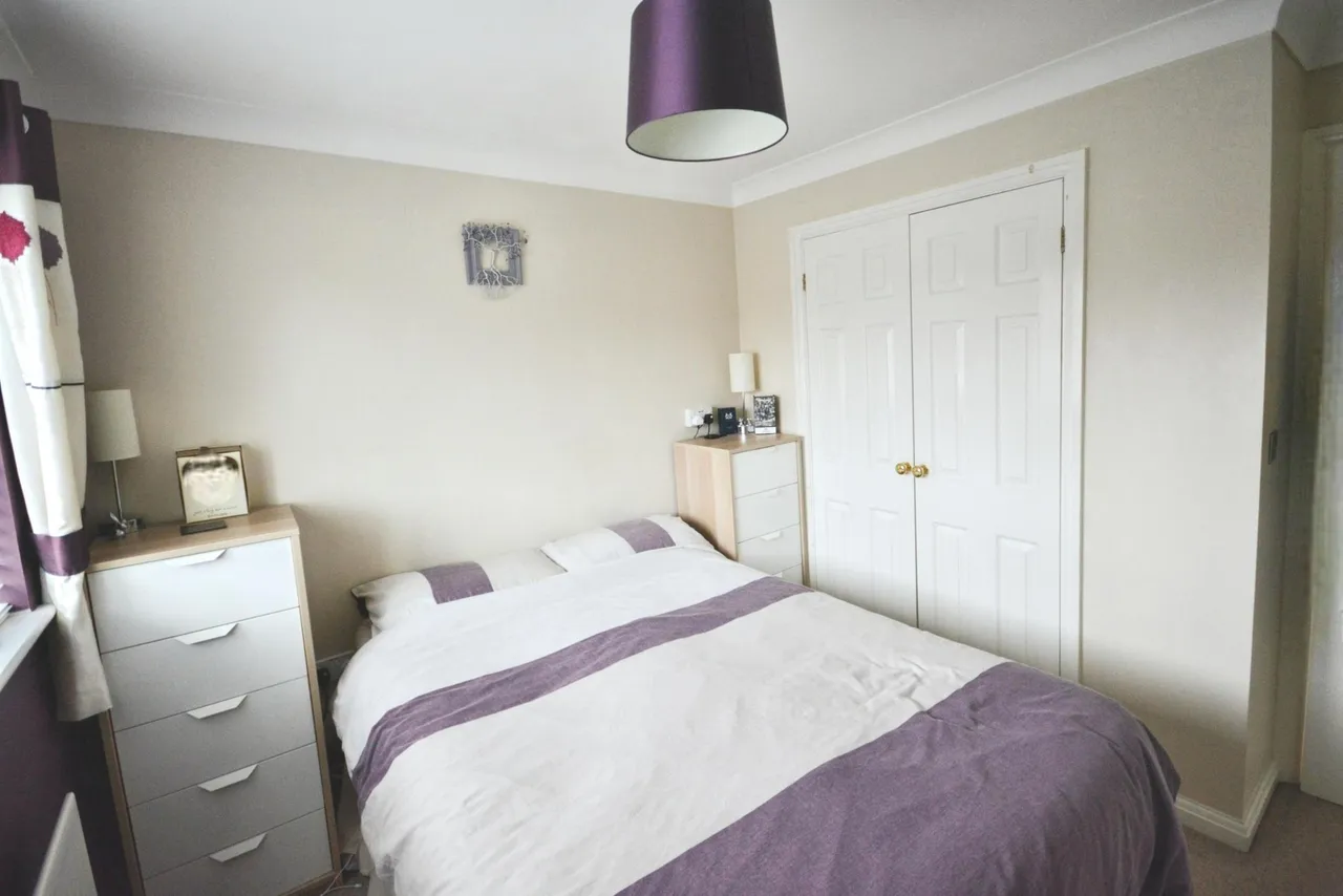 The Beacons, Stevenage, SG1, photo 12