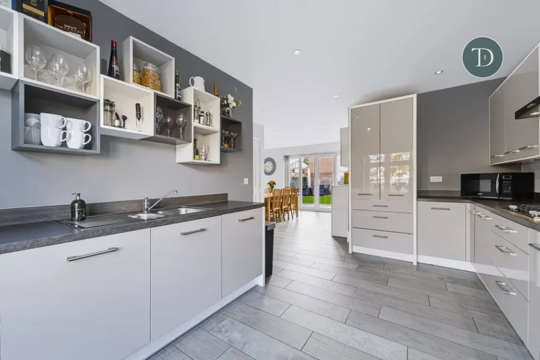 Leamington Road, Little Sutton, CH66, photo 9